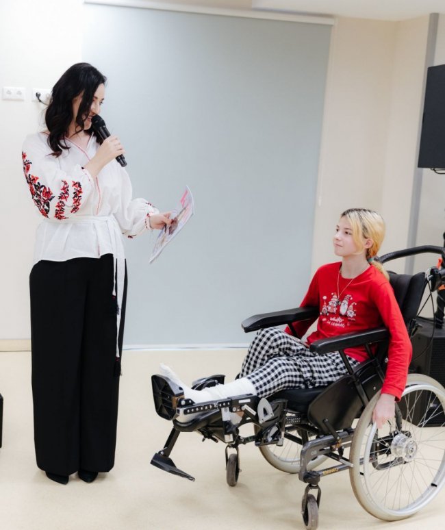 Відома телеведуча здійснила мрію 13-річної дівчини, маму якої вбили рашисти