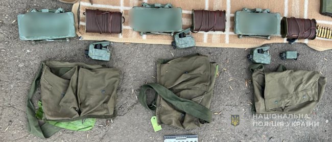 У Луцьку в гаражі 48-річного чоловіка знайшли цілий арсенал зброї та боєприпасів