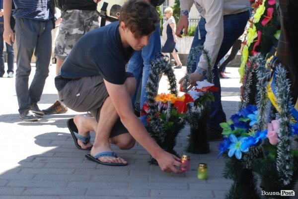 У Луцьку «поховали Путіна». ФОТО