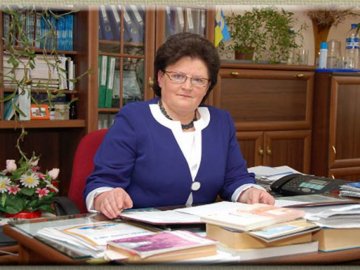 Провели в останню путь директора гімназії на Волині