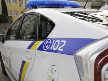 Луцьк: патрульні затримали крадія завдяки пильному власнику фотоапарата