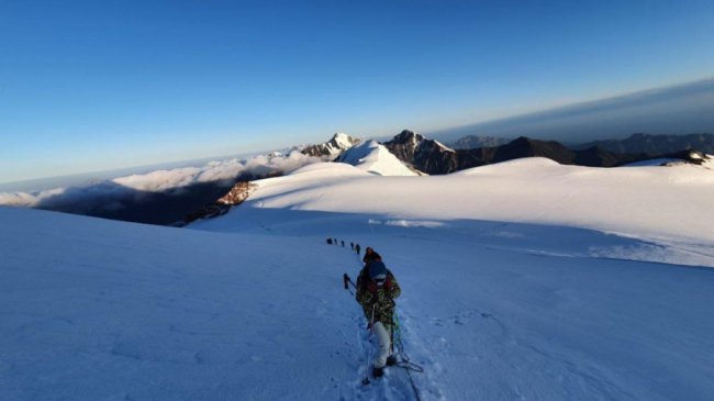 Волиняни підкорили одну з найвищих гір Грузії. ФОТО