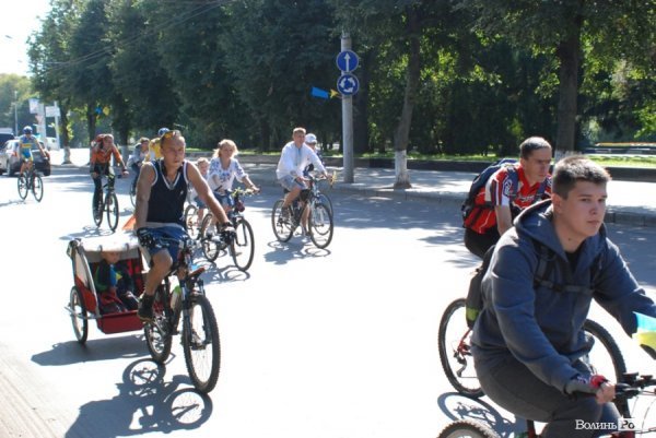Велопробіг до Дня Незалежності в Луцьку. ФОТО