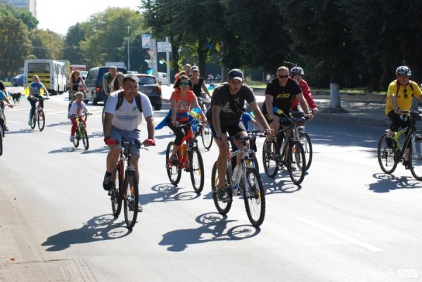 Велопробіг до Дня Незалежності в Луцьку. ФОТО