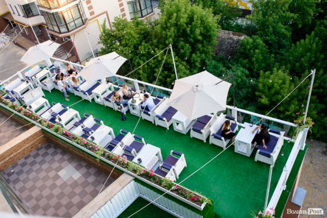 У Луцьку відкрили нову літню терасу із неймовірним краєвидом на місто*