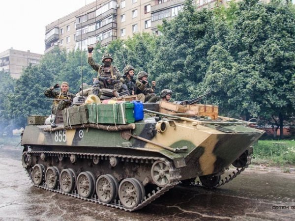 Парад військових у звільненому Краматорську. ФОТО. ВІДЕО