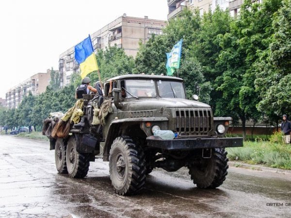 Парад військових у звільненому Краматорську. ФОТО. ВІДЕО