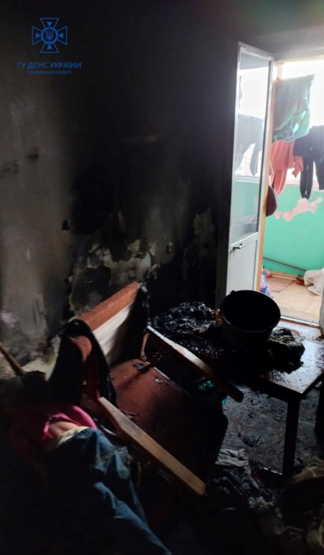 У Луцьку горіла квартира в дев'ятиповерховому будинку