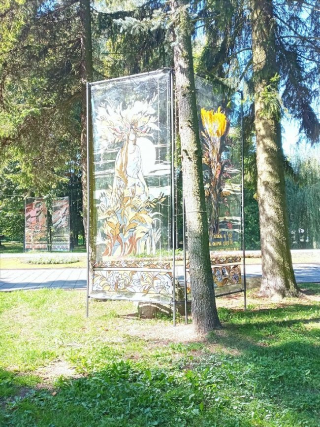 Луцький парк прикрашає нова арт-інсталяція. ФОТО