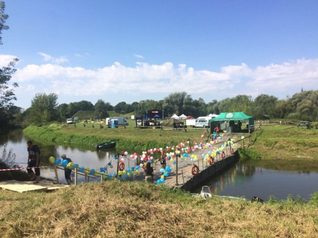 Відомо, скільки людей скористалися тимчасовим пунктом пропуску на кордоні з Польщею