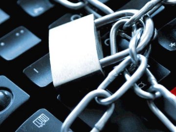 Білорусам вимикають інтернет, щоб приховати інформацію про пересування військ РФ, – розвідка