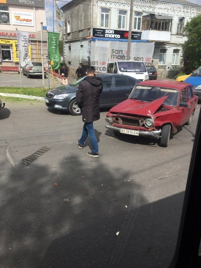 Маршрутка в Луцьку потрапила в аварію