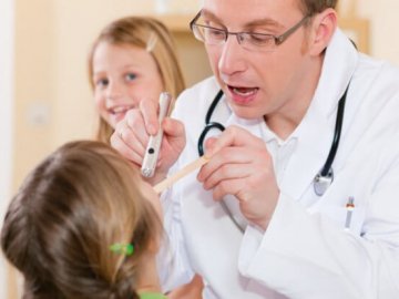 У МОЗ пояснили, чи потрібно дітям проходити медогляд перед школою під час карантину