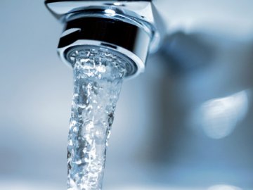 Із кранів лучан замість гарячої тече холодна вода