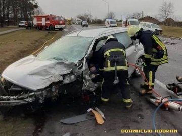 У Луцькому районі зіткнулися автівки: є загиблий, четверо людей постраждали. ОНОВЛЕНО