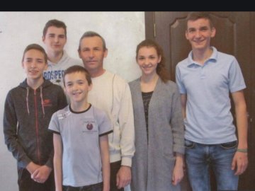 Історія волинянина, який після смерті дружини сам виховував 5 неповнолітніх дітей