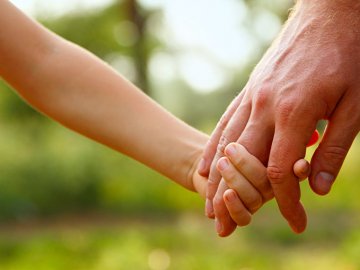 На Волині організовують концерт, аби допомогти трирічній дівчинці