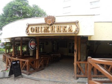 Шумне кафе «Сніжинка» у Луцьку й далі працюватиме до ночі