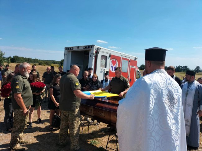 Став лицарем Небесного війська у 19: на Волині  в останню дорогу провели Героя Валентина Антонюка