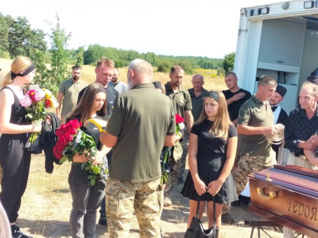 Став лицарем Небесного війська у 19: на Волині  в останню дорогу провели Героя Валентина Антонюка