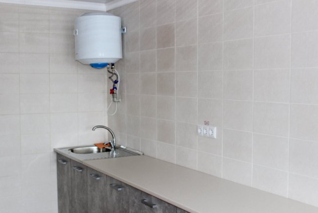 На території волинської лікарні облаштували кімнати для тимчасового проживання медиків