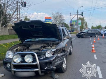У Луцьку – ДТП: зіштовхнулися два автомобілі