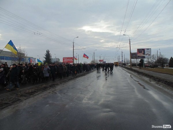 Хода до «площі Героїв Майдану» в Луцьку. ФОТО. ВІДЕО