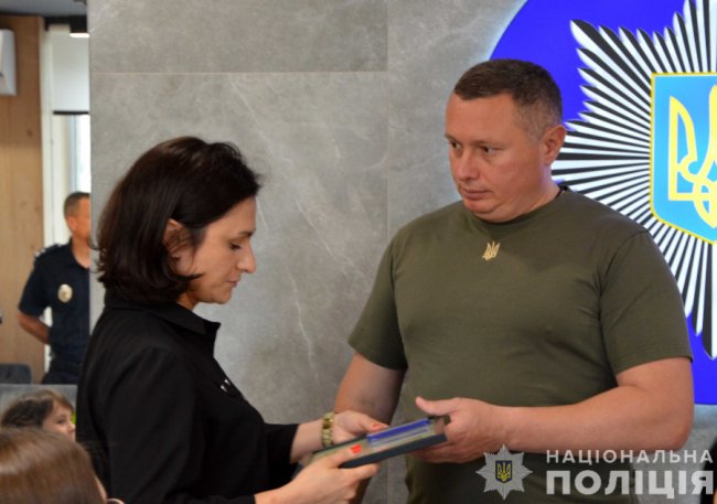 У Луцьку рідним загиблих бійців бригади Нацполіції «Лють» вручили державні відзнаки