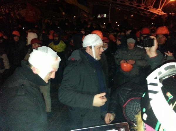 Штурм Євромайдану. ФОТО 