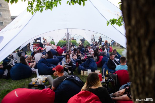 Локація-«магніт»: як ігристий напій додавав святкового настрою на Lutsk Food Fest. ФОТО*