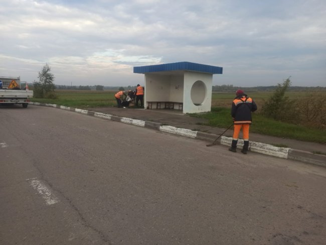 На трасі Київ – Ковель – Ягодин латають ями, засипають просідання, оновлюють розмітку. ФОТО