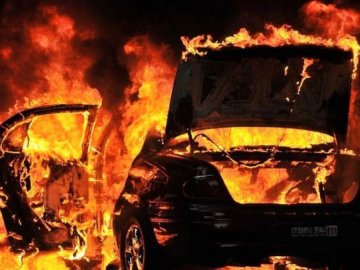 28-річний волинянин заплатить 113 тисяч за підпал авто