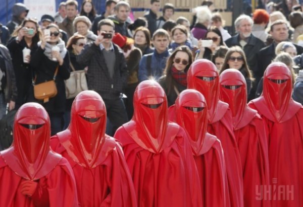 Дарт Вейдер штурмував ЦВК. ФОТО