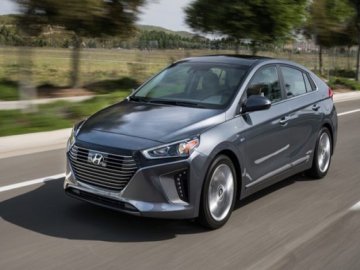 VIP-номери на автівки волинян: скільки коштують і як отримати