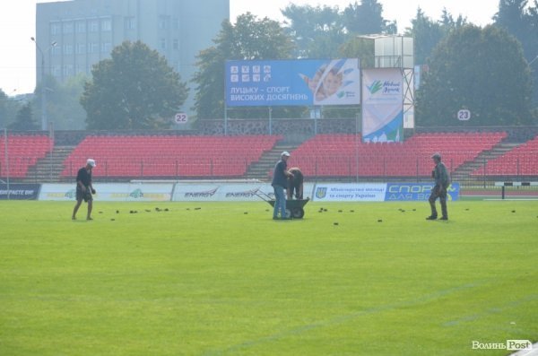 У Луцьку підписали меморандум, який дозволить побудувати стадіон в кожному районі області. ФОТО 