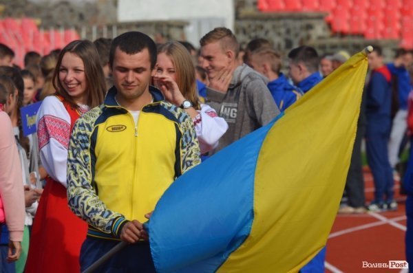 У Луцьку підписали меморандум, який дозволить побудувати стадіон в кожному районі області. ФОТО 