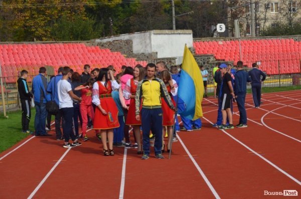 У Луцьку підписали меморандум, який дозволить побудувати стадіон в кожному районі області. ФОТО 