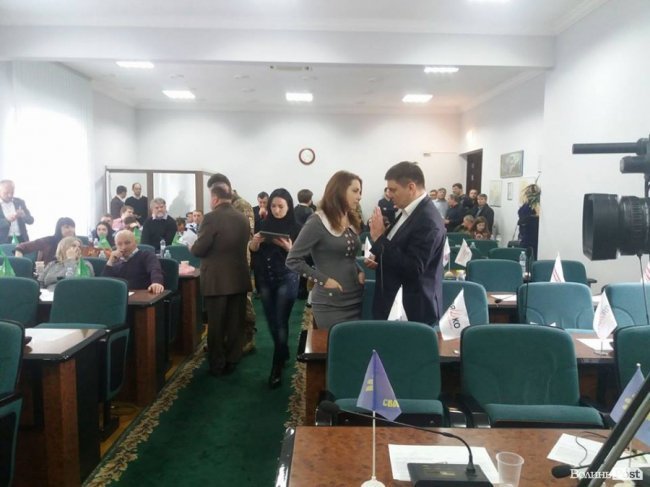 Позачергова сесія Луцької міськради. ЯК ЦЕ БУЛО