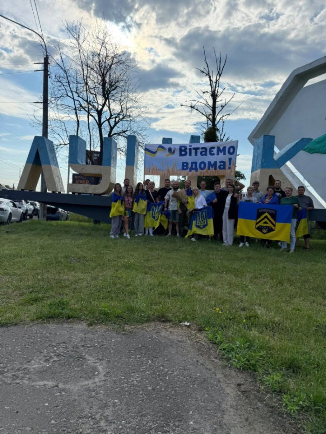 Провів у неволі майже рік: у Луцьку зустріли звільненого з полону Бориса Василенка