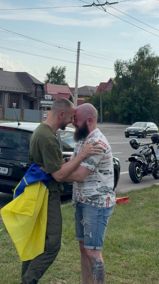 Провів у неволі майже рік: у Луцьку зустріли звільненого з полону Бориса Василенка