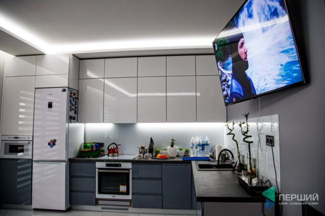 «Якби мали квартиру, одружилися б раніше»: в гостях у Вікторії Доманської та Сергія Стрихарчука. ФОТО*