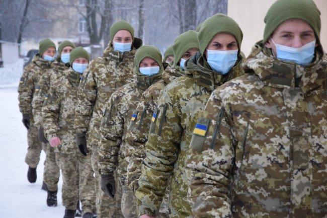 До Волинського загону прибули строковики. ФОТО