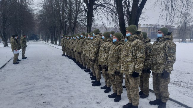 До Волинського загону прибули строковики. ФОТО