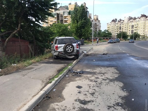 В Одесі водій розбив 7 припаркованих автівок