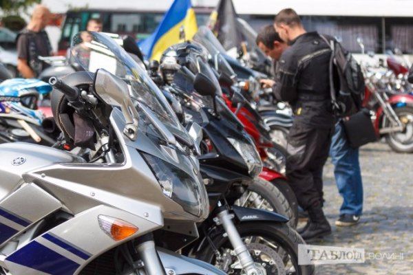 Понад півсотні байкерів з Волині та закордону проїхалися Луцьком. ФОТО