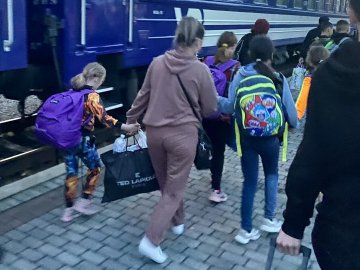 На Волинь прибув евакуаційний потяг з Харківщини. ФОТО