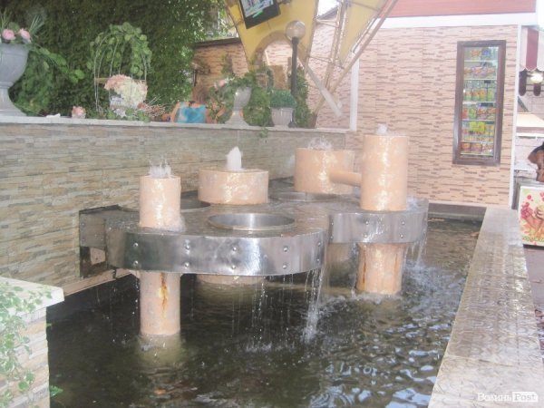 Місто троянд і фонтанів: відпочинок на Чорному морі. ФОТО