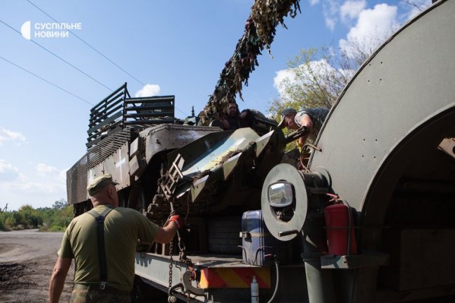 Майстерні на колесах: як бійці волинської бригади відновлюють військову техніку в зоні бойових дій