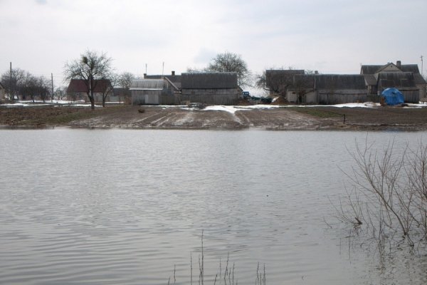 Під Луцьком підтоплює села. ФОТО