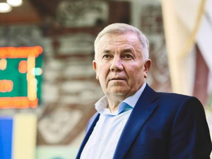 Екстренер волейбольної команди з Волині отримав реальний строк за розбещення спортсменок